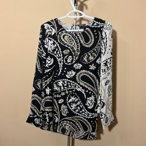 Asymmetric blouse.